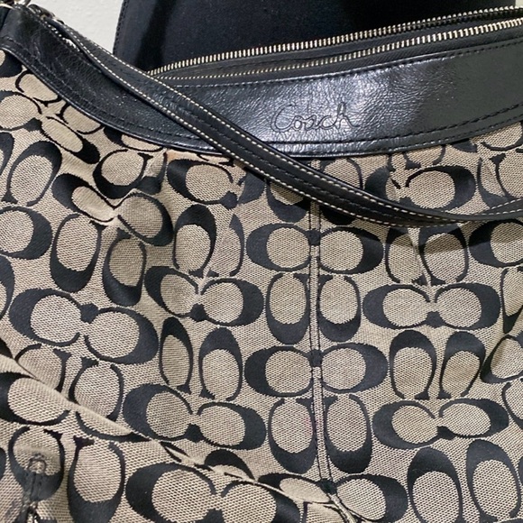 Coach Black and Brown 2 way Shoulder Bag w necklace set - Picture 5 of 12